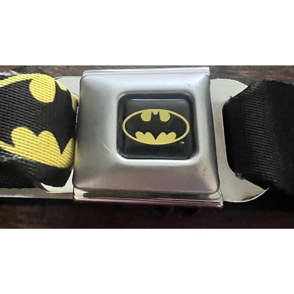 D C Comics Batman Seatbelt Belt One Size Fits All Adjustable - Picture 1 of 5
